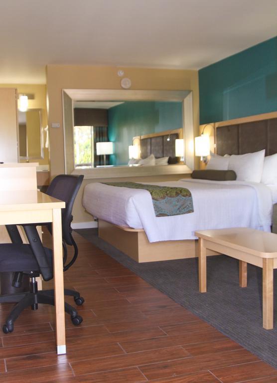 Best Western Plus South Coast Inn Goleta Quarto foto